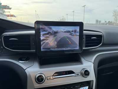2022 Ford Explorer, $31899. Photo 4