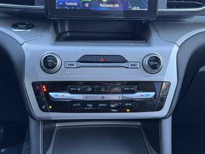 2022 Ford Explorer, $31899. Photo 5