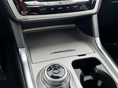 2022 Ford Explorer, $32899. Photo 6