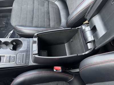 2022 Ford Escape, $25199. Photo 12