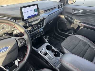 2022 Ford Escape, $25199. Photo 7