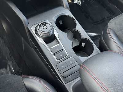 2022 Ford Escape, $25199. Photo 8