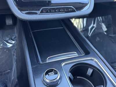 2022 Lincoln Corsair, $29998. Photo 6