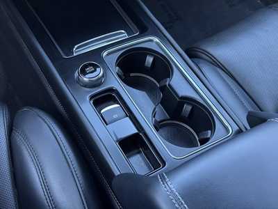 2022 Lincoln Corsair, $29998. Photo 9