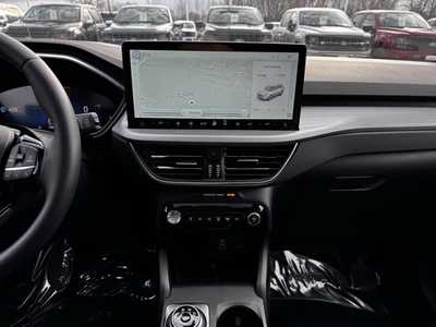 2025 Ford Escape, $37787. Photo 2