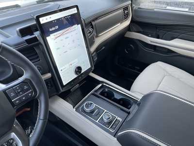 2024 Ford Expedition Max, $78980. Photo 10