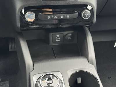 2025 Ford Escape, $32941. Photo 7