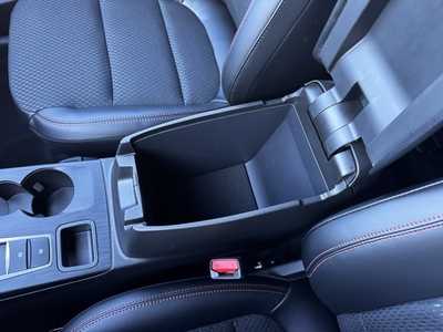 2025 Ford Escape, $32941. Photo 12