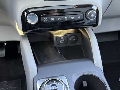 2025 Ford Escape, $39037. Photo 6