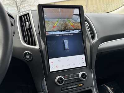 2022 Ford Edge, $27199. Photo 4