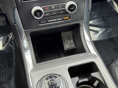 2022 Ford Edge, $27199. Photo 6