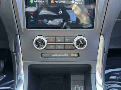2022 Ford Edge, $29299. Photo 5