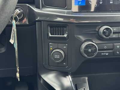 2025 Ford F150 Crew Cab, $50274. Photo 5