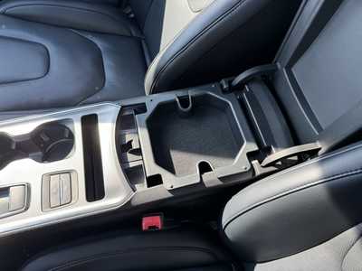 2022 Ford Edge, $28899. Photo 12