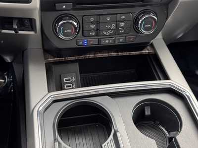 2017 Ford F350 Crew Cab, $43799. Photo 9
