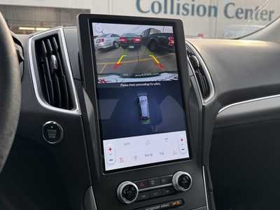 2022 Ford Edge, $28599. Photo 4