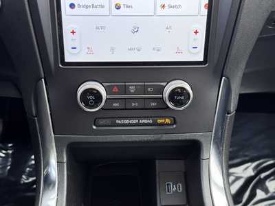 2022 Ford Edge, $28599. Photo 5