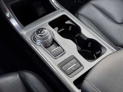 2022 Ford Edge, $28599. Photo 9