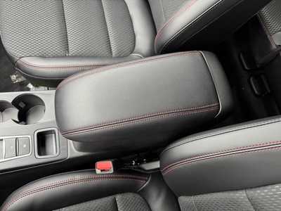 2025 Ford Escape, $33121. Photo 11