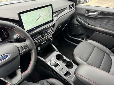 2025 Ford Escape, $33121. Photo 7