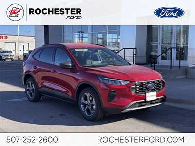 2025 Ford Escape, $33387. Photo 1
