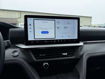 2025 Ford Explorer, $51799. Photo 3