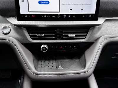 2025 Ford Explorer, $51799. Photo 5