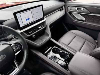 2025 Ford Explorer, $51799. Photo 6
