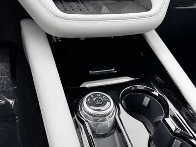 2025 Ford Explorer, $51699. Photo 8
