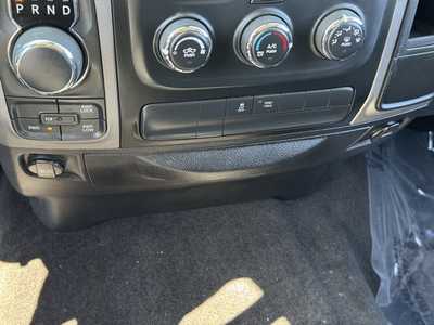 2015 RAM 1500 Crew Cab, $17998. Photo 7