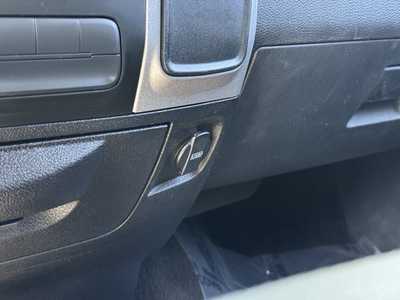 2015 RAM 1500 Crew Cab, $17998. Photo 9