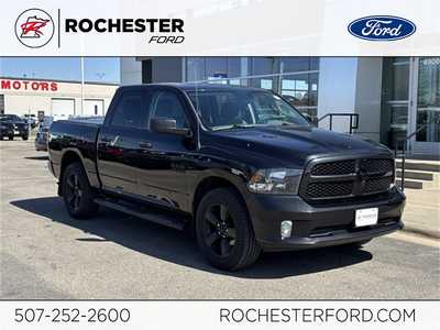 2015 RAM 1500 Crew Cab, $17998. Photo 1