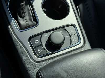 2020 Jeep Grand Cherokee, $27699. Photo 10