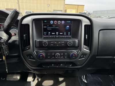 2018 Chevrolet 1500 Crew Cab, $25599. Photo 2