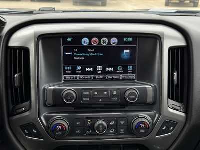 2018 Chevrolet 1500 Crew Cab, $25599. Photo 3
