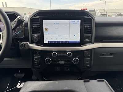 2021 Ford F150 Crew Cab, $36998. Photo 2