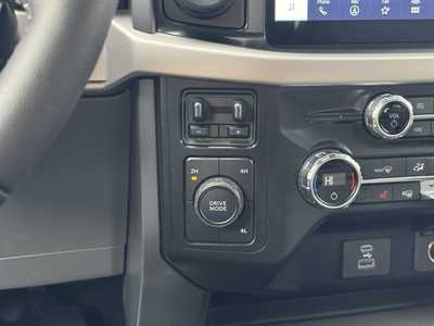 2021 Ford F150 Crew Cab, $36998. Photo 6