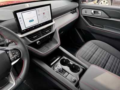 2025 Ford Explorer, $45998. Photo 6
