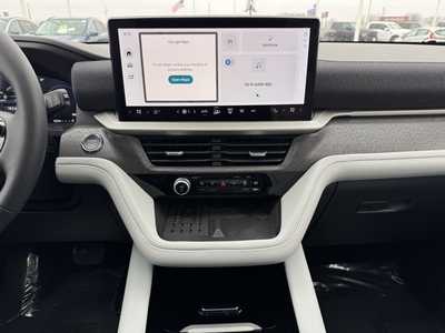 2025 Ford Explorer, $55467. Photo 2