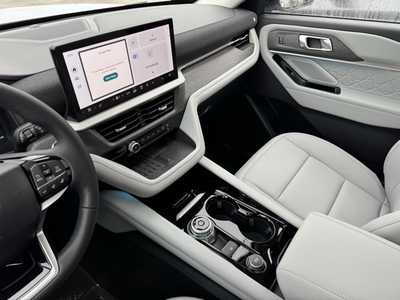 2025 Ford Explorer, $55467. Photo 4