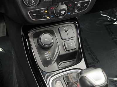 2019 Jeep Compass, $17998. Photo 6