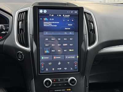 2022 Ford Edge, $24998. Photo 3