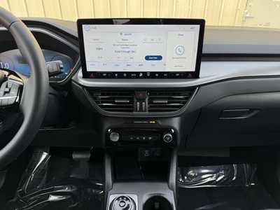 2023 Ford Escape, $25899. Photo 2