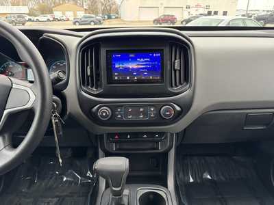 2015 Chevrolet Colorado Crew Cab, $15998. Photo 2