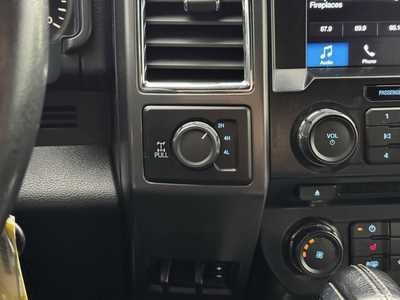 2017 Ford F150 Crew Cab, $20998. Photo 5