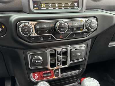 2023 Jeep Gladiator, $39998. Photo 5