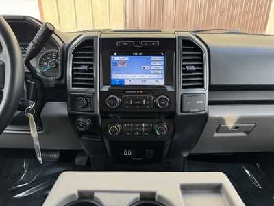 2017 Ford F150 Crew Cab, $24499. Photo 2