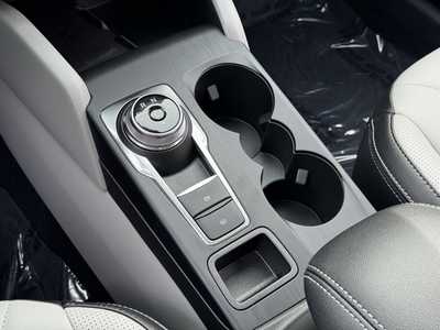 2025 Ford Escape, $38553. Photo 8