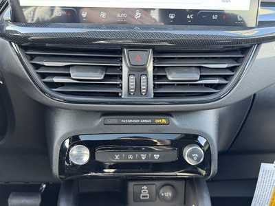 2025 Ford Escape, $34067. Photo 5