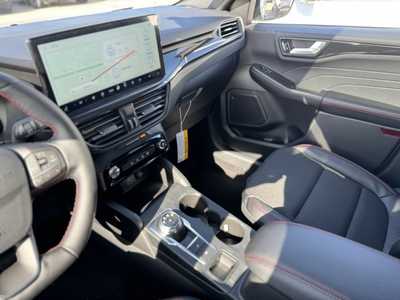 2025 Ford Escape, $34067. Photo 7